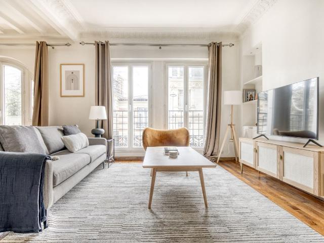 Stylish Two Bedroom Oasis in Auteuil, Paris, Paris Amsterdam Apartments for Rent