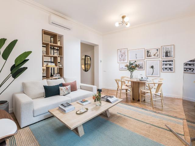 Stylish two bedroom apartment in the neighborhood of Goya