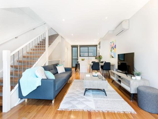 Stylish Townhouse with Study & Double Garage
