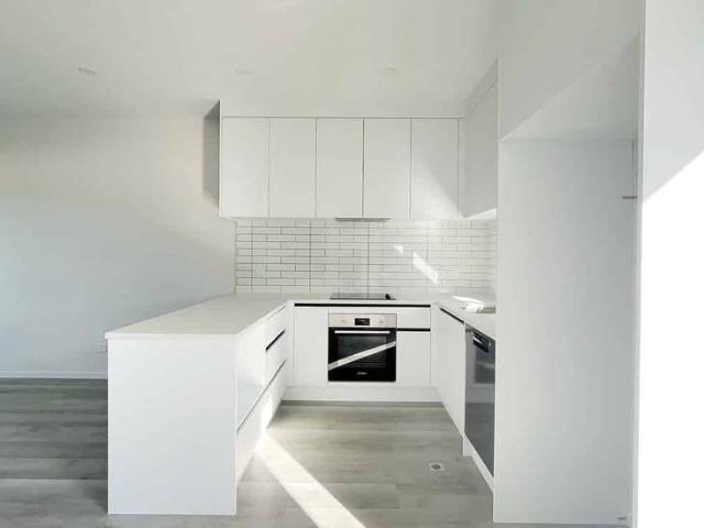 Stylish Townhouse in Prime Pakuranga Location