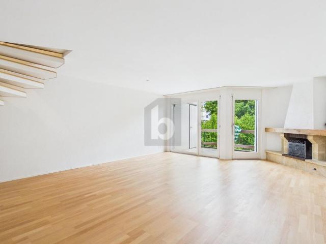 STYLISH WITH GALLERY AND CHIMNEY