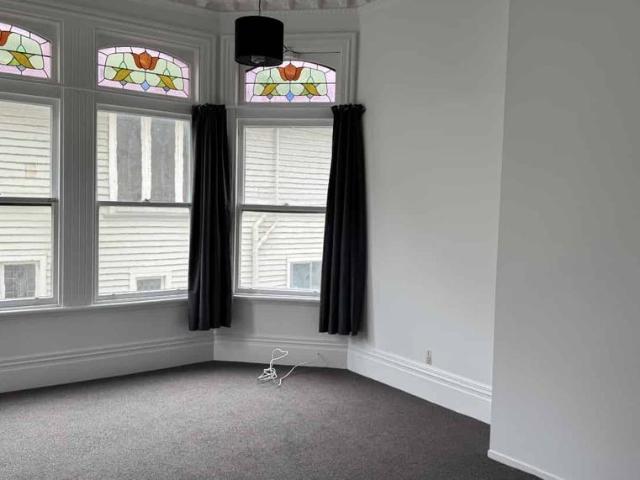 Stylish 1 Bedroom Apartment in Mount Victoria