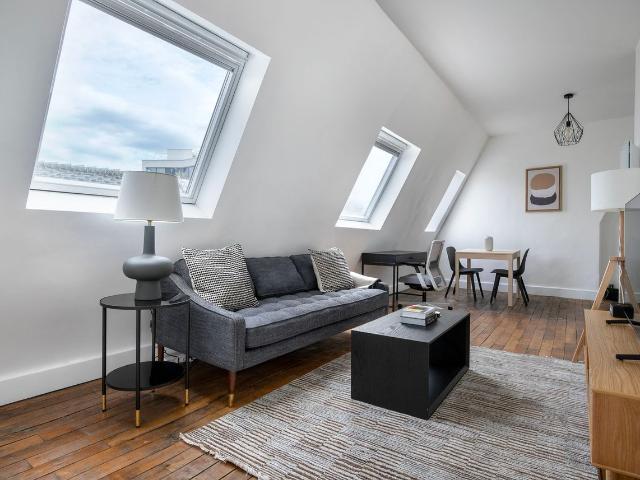 Stylish 1 Bedroom Apartment in the Heart of Paris, Paris Amsterdam Apartments for Rent