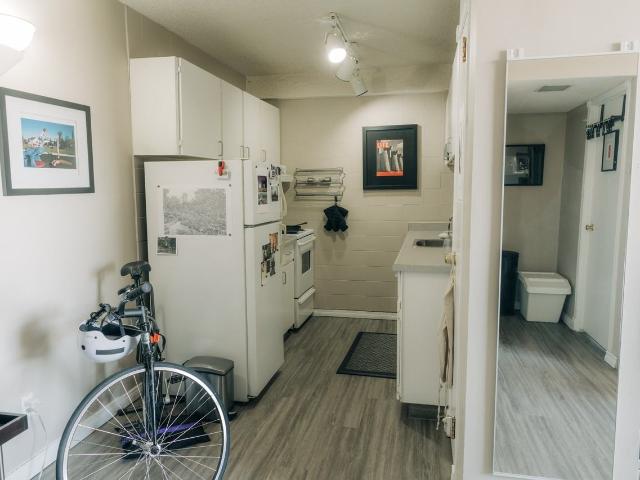 STYLISH 1 Bedroom Condo with City Views in Kensington! 1 Bedroom Apartment for Rent at 806, 314 14 Street Northwest, Calgary, AB T2N 1Z8 Hillurst