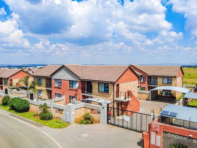 Stylish 2 Bedroom Townhouse in Secure Meyersdal Complex