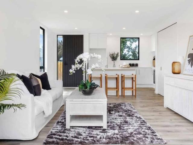 Stylish 2 Bedroom Townhouse in the Heart of Christchurch City