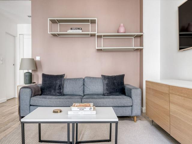 Stylish 2 Bedroom Apartment in Chaillot, Paris, Paris Amsterdam Apartments for Rent