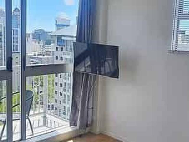 Stylish 2 Bedroom Apartment in Auckland Central