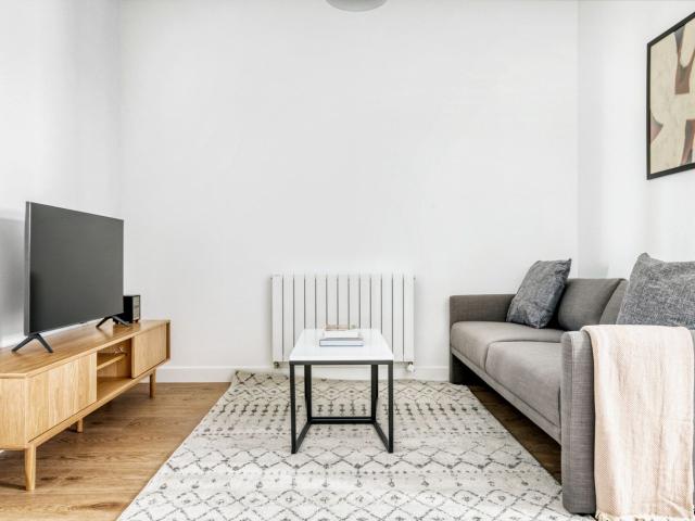 Stylish 2 Bedroom Apartment in the Heart of Paris