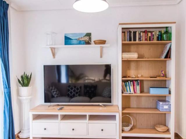 Stylish 2 bedroom apartment with terrace for rent in En Corts