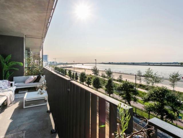 stylish 2 bedroom apartment with riverviews at cockerillkaai