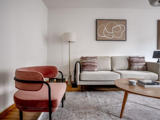 Stylish 2 Bedroom Furnished Apartment in Basel Iselin, Basel Amsterdam Apartments for Rent