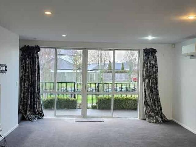 Stylish 2 Bedroom Home For Rent in Yaldhurst
