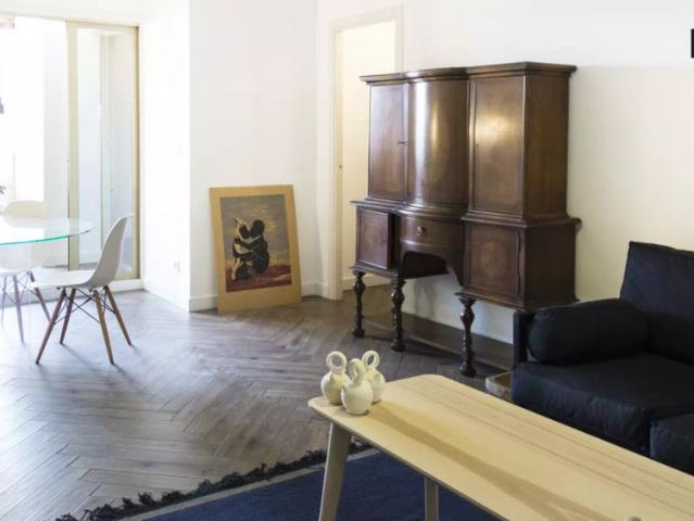 Stylish 3 bedroom apartment for rent in Malasaña