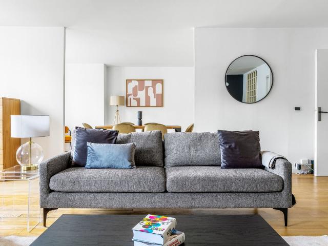 Stylish 3 Bedroom Apartment in Central Paris, Paris Amsterdam Apartments for Rent