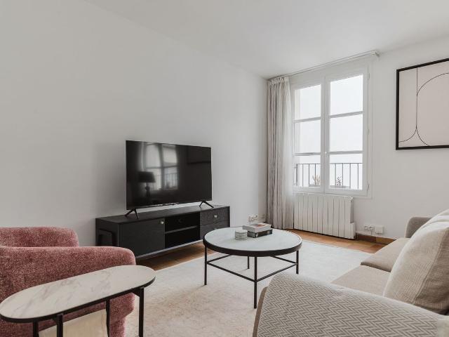 Stylish 3 Bedroom Apartment in Le Marais, Paris, Paris Amsterdam Apartments for Rent