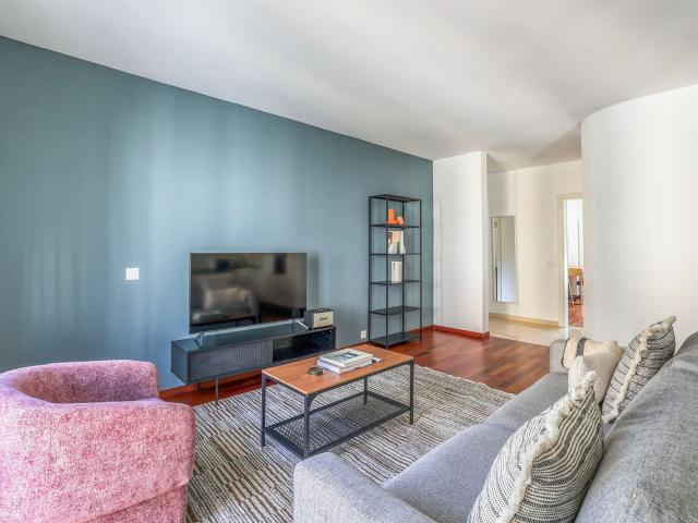 Stylish 3 Bedroom Furnished Apartment in Alt Wiedikon, Zurich Amsterdam Apartments for Rent