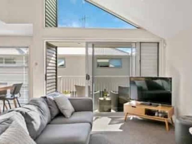 Stylish 3 Bedroom in Prime Mount Maunganui