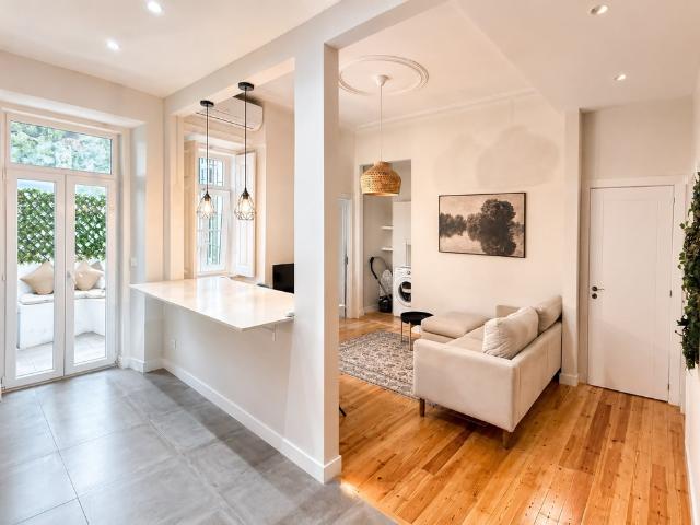 Stylish 3BR Flat in Central Lisbon