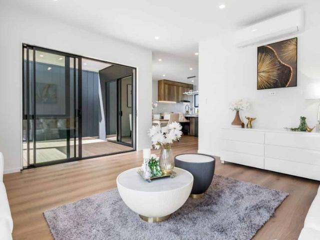 Stylish 4 Bedroom Home with Garage