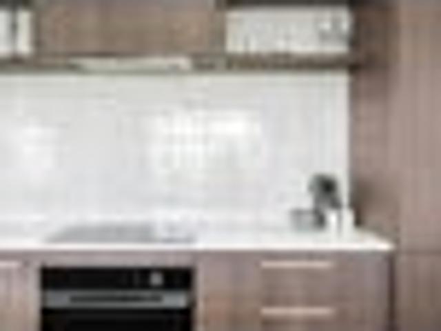 Stylish 4 Bedroom Living at Streamside