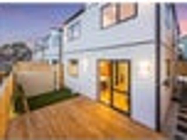 Stylish 4 Bedroom Standalone + Bonus Study