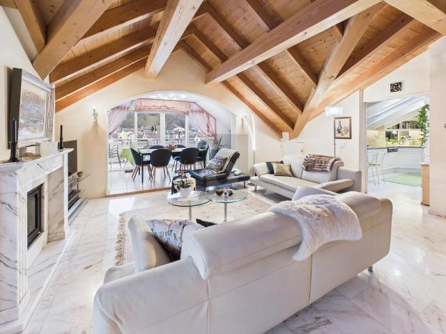 STYLISHLY RENOVATED WITH ATTRACTIVE CHEMINÉE
