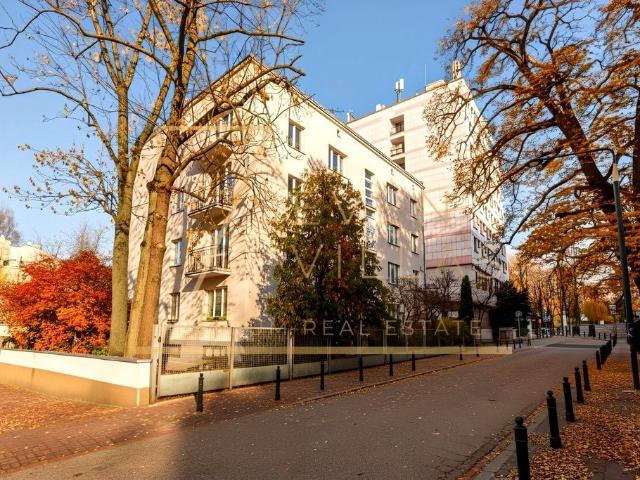 Stylowy apartament przy Łazienkach Królewskich ul. Sulkiewicza, Warszawa