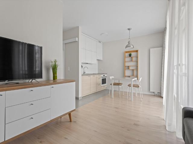 Stylowa kawalerka 25 m² z loggią, pełne wyposażenie