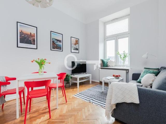 Zapraszam do stylowego 2 pokojowego mieszkania w kamienicy na Smolnej