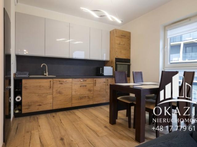 Stylowe 48 m² z klimatyzacją i garażem – od zaraz!
