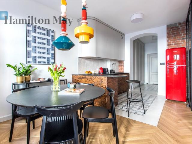 Stylowe 40 m² w odrestaurowanej kamienicy, wysoki standard