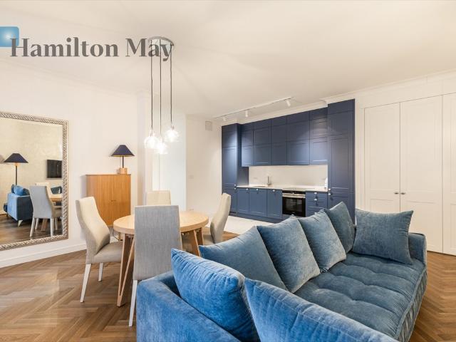 Stylowe 60 m2 w odrestaurowanej kamienicy Wilcza 19