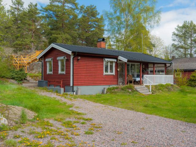 Styrbordsvägen 24
