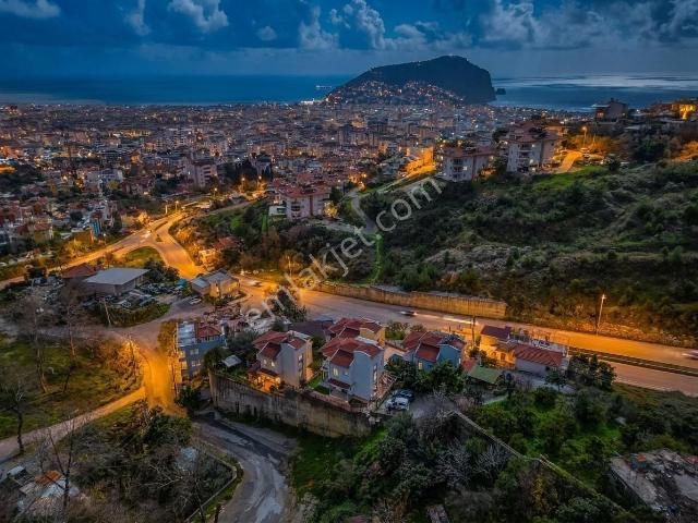 Su Gözü Mahallesi 3+1 Site İçinde Müstakil Villa İkamete Uygun