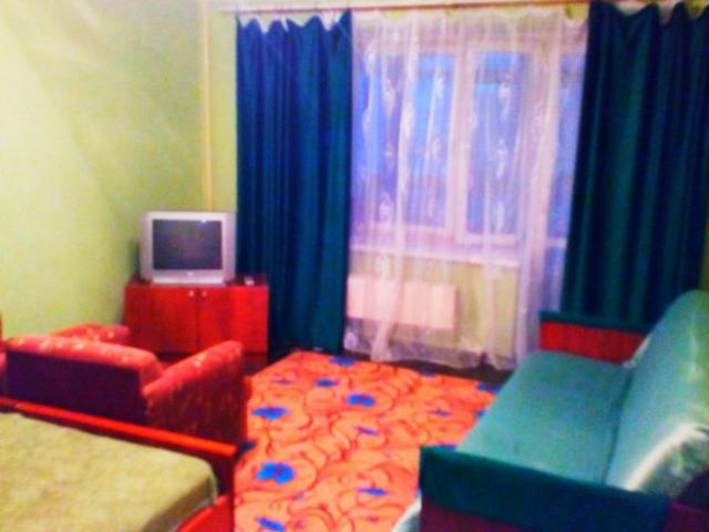 Сумы, Засумская 14, аренда однокомнатной квартиры посуточно, район Центр