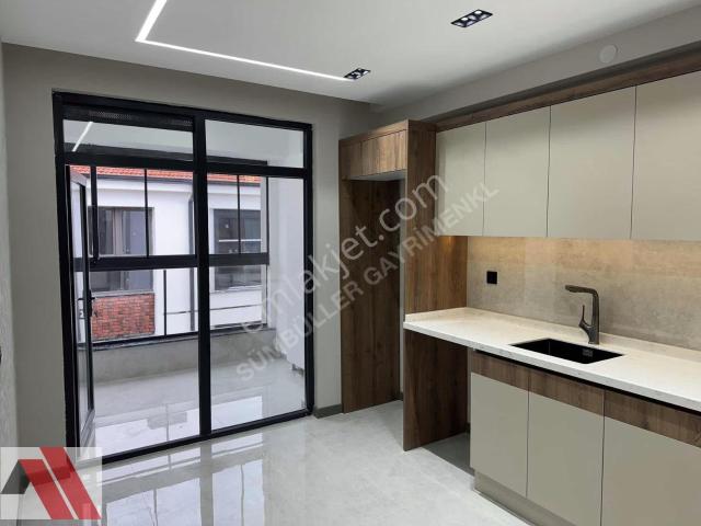 Sümbüller'den Çamlıca Mh. Z.ısıtma E.banyo Arakat Şık Tasarım3+1