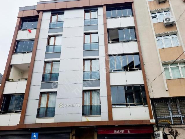 Sümer'de Cadde Üzeri Asansörlü, Ferah 2+1 Daire 75m²