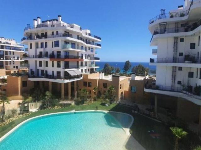 Sumérgete en el encanto costero de Villajoyosa con este apar. 70m² Villajoyosa