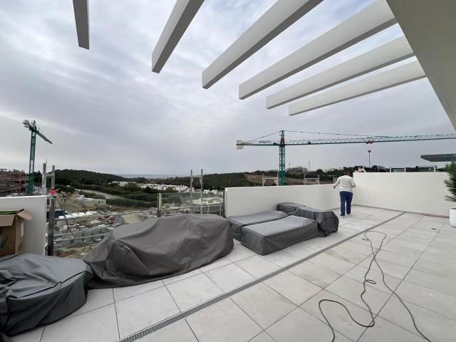 Sumérgete en una vida costera de lujo en Casares Costa en es. 249m² Casares