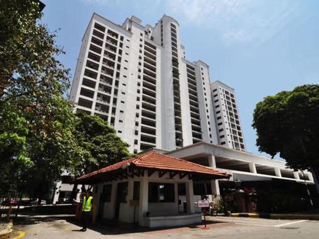 Summe rvilla condo Subang Jaya SS12 Good Condition Easy Loan Approval