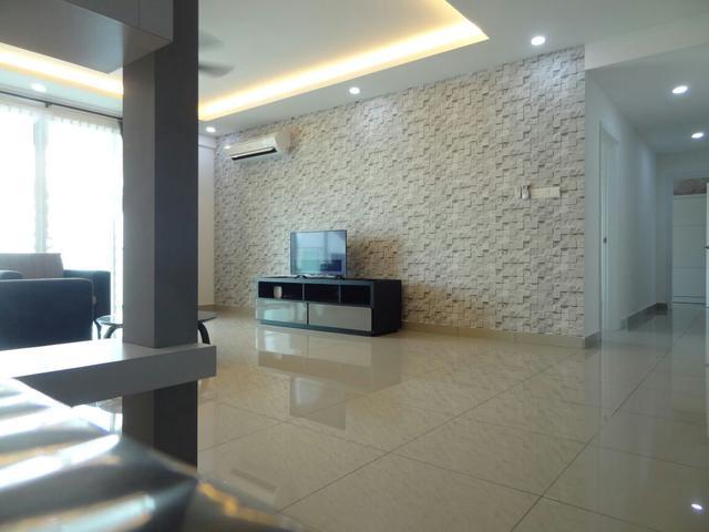 Summerton 1840sf furnish near queensbay mall factory USM