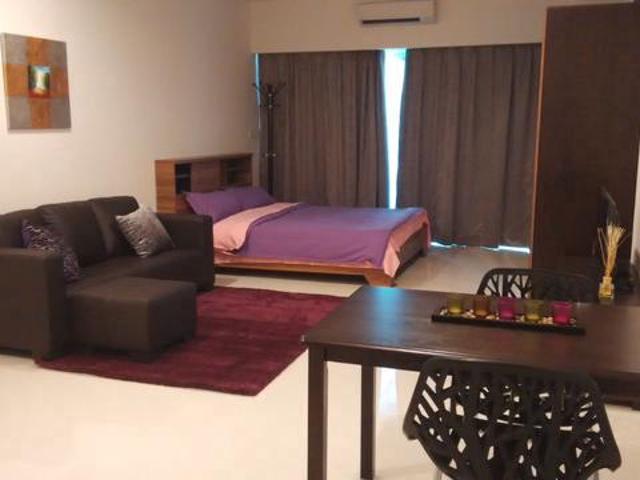 summer suites klcc studio fully