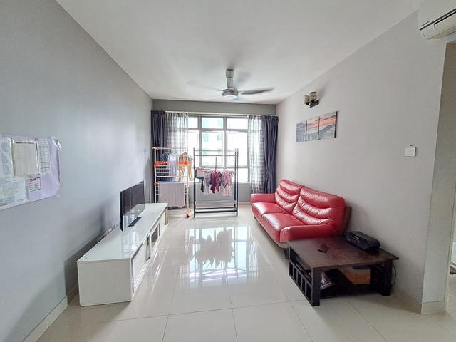 Summer towner High Floor All season 856sf 3 room 2 bath 1 car park