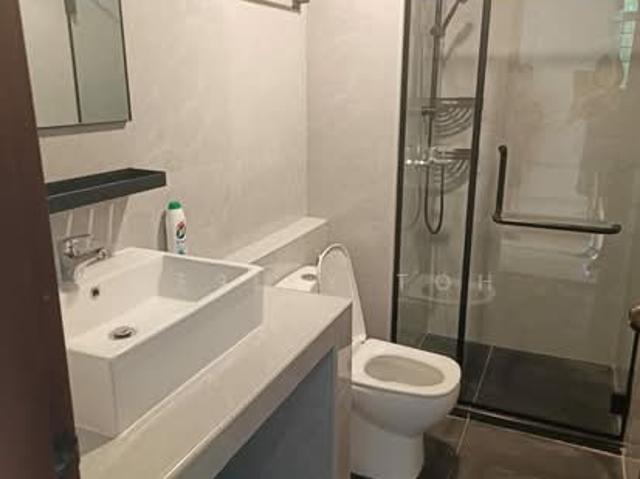 Summerdale Condominium Room Rental, $1,000, 1 Bed 1 Bath 120 sqft $8.33 psf