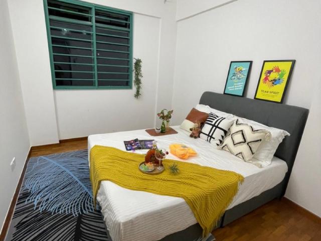 Summerdale Condominium Room Rental, $1,168, 1 Bed 1 Bath 180 sqft $6.49 psf