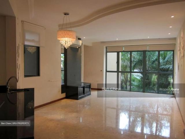 Summerdale D22, Condominium