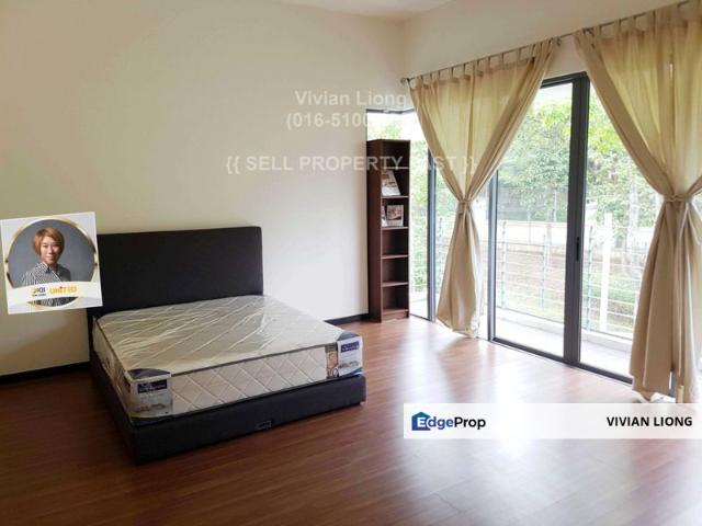 Summerglades, Perdana Lakeview West