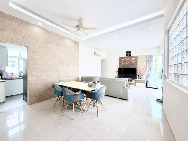 Summerhill Condominium For Sale, $2,775,000, 3 Bed 3 Bath 1,389 sqft $1,998.00 psf