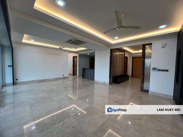 Summerscape Luxury Condominium